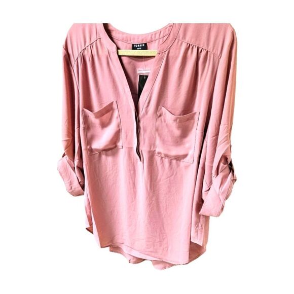 TORRID Plus Size Harper Georgette Pullover 3/4 Sleeve Blouse - Picture 3 of 16